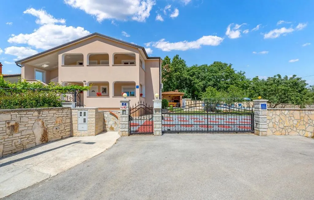 Apartman Blazevic Porec 0*,  Croatia